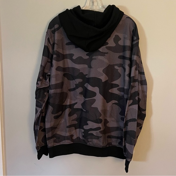 NBA Gray Camo Hoodie Pullover - Men’s Large - Picture 2 of 3
